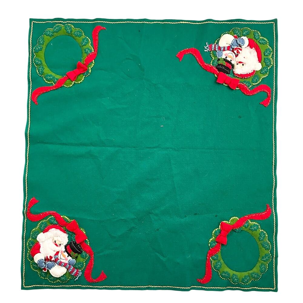 Bucilla Vtg Finished Green Applique Santa Wreath Small Square Tablecloth Skirt
